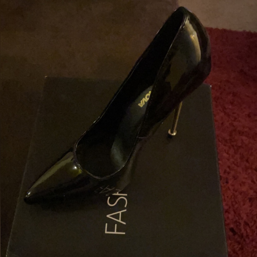Fashion Nova Heel